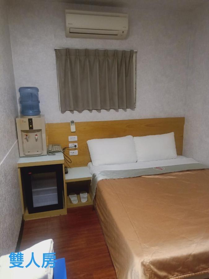 Yung Feng Hotel Keelung Exterior photo